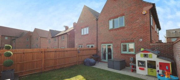 3 bedrooms House in Watford, United Kingdom No. 6783 16