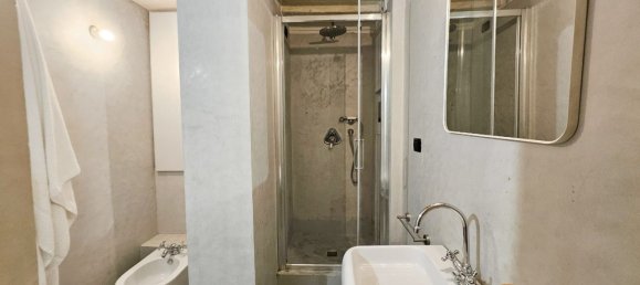 4 Schlafzimmer Wohnung in Florence, Italy, Nr. 374802 15