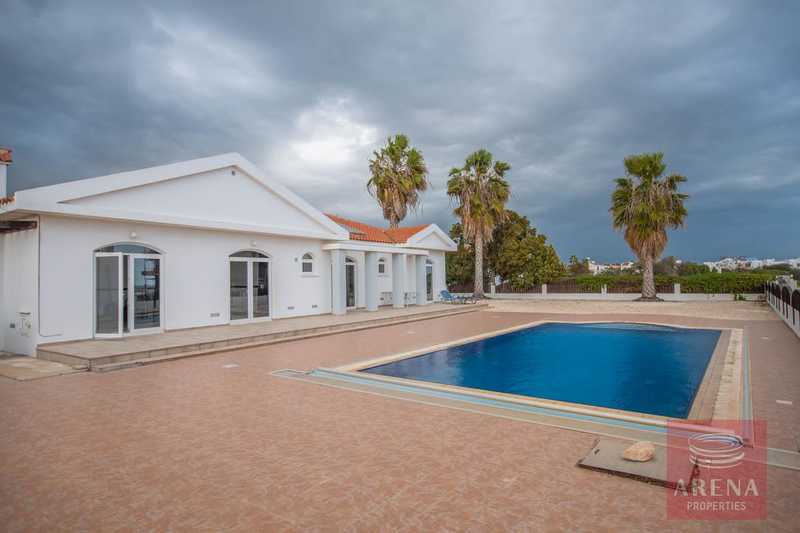4 Schlafzimmer Villa in Ayia Napa, Cyprus, Nr. 16614