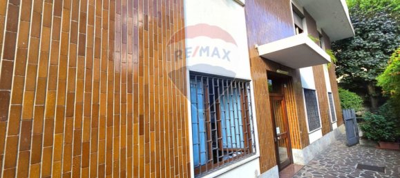 1 bedroom Apartment in Milan, Italy No. 282305 35