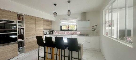 4 bedrooms House in Saint-Marcel-les-Valence, France No. 240612 6