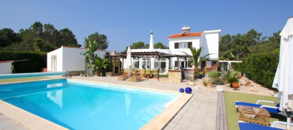 4 bedrooms Villa in Aljezur, Portugal No. 137232 2