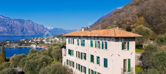 5 bedrooms House in Malcesine, Italy No. 225778 17