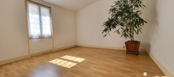 Квартира с 2 спальнями в Шалон-ан-Шампань, Франция № 223066 3