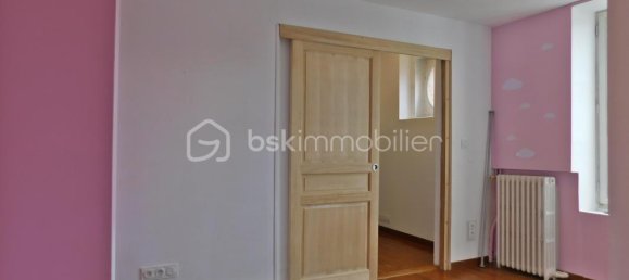 2 Schlafzimmer Stadthaus in Checy, France, Nr. 155297 8