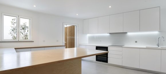 4 bedrooms Villa in Cascais, Portugal No. 104768 28