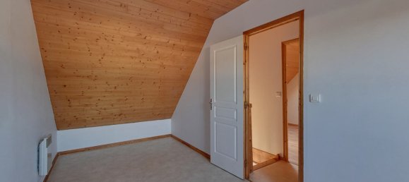 2 bedrooms House in Treffiagat, France No. 201412 6