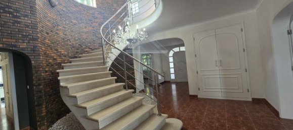 5 bedrooms Villa in Corroios, Portugal No. 104155 4