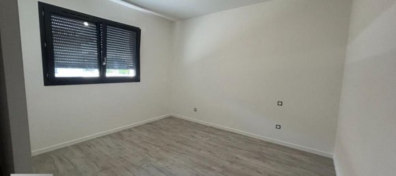 Дом с 3 спальнями в Сен-Ромен-ла-Мот, Франция № 207009 7