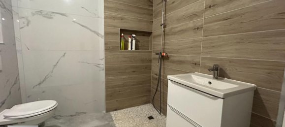 Дом с 3 спальнями в Сен-Ромен-ла-Мот, Франция № 207009 6