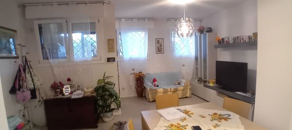 3 bedrooms Apartment in Campi Bisenzio, Italy No. 347333 5