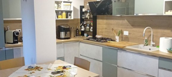 3 bedrooms Apartment in Campi Bisenzio, Italy No. 347333 2