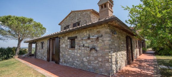 Дом с 4 спальнями в Фабро, Италия № 57723 39