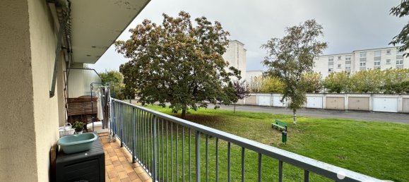 Apartamento de 3 dormitorios en Joue-les-Tours, France No. 224253 5