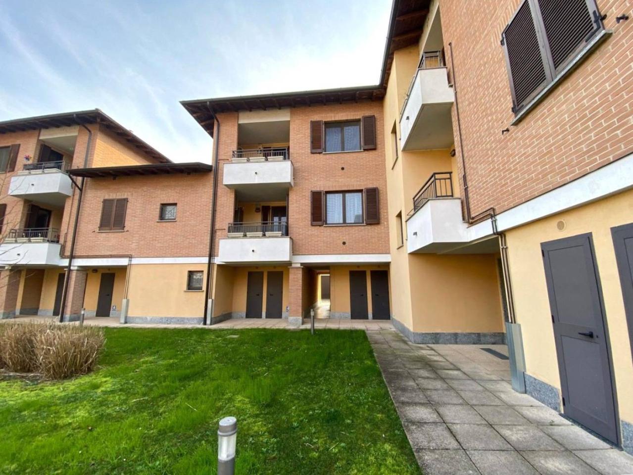 3 rooms Apartment in Travacò Siccomario, Italy No. 155443