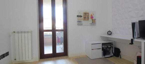 3 rooms Apartment in Travacò Siccomario, Italy No. 155443 11