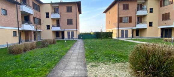 3 rooms Apartment in Travacò Siccomario, Italy No. 155443 2