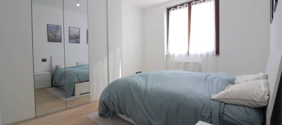 3 rooms Apartment in Travacò Siccomario, Italy No. 155443 9