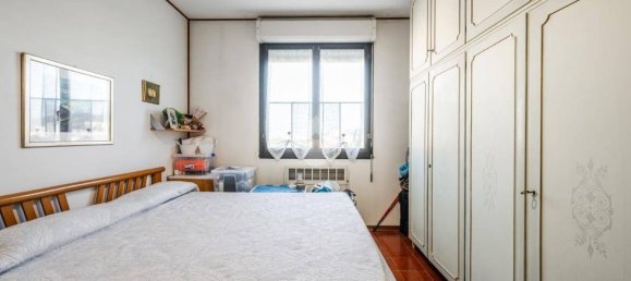 2 Schlafzimmer Wohnung in Bologna, Italy, Nr. 314302 19