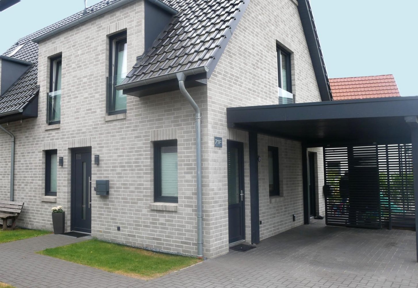 16 bedrooms Townhouse in Oldenburg, Germany No. 346680
