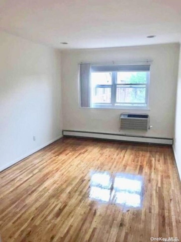 7 bedrooms House in Bayside, USA No. 208992