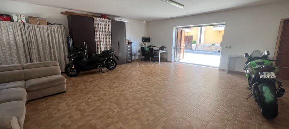 4 rooms House in Cerignola, Italy No. 26181 9