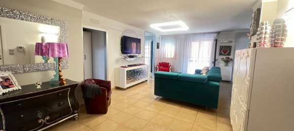 4 rooms House in Cerignola, Italy No. 26181 2