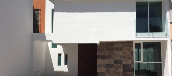 3 bedrooms House in Puebla, Mexico No. 157986 2
