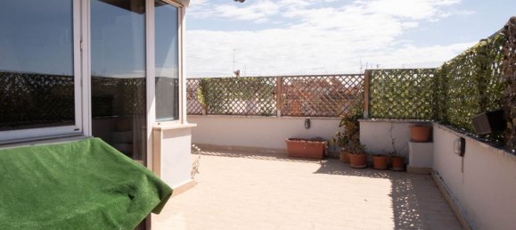 2 bedrooms Penthouse in Rome, Italy No. 325992 18