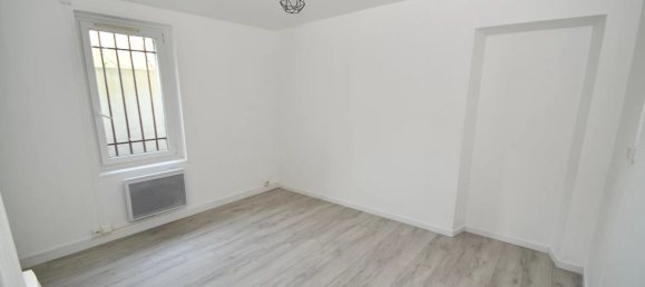 2 غرف نوم شقة في Bondy, France رقم 181613 12