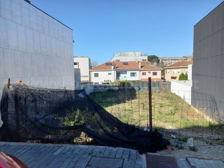 229m² Land in Sao Mamede de Infesta, Portugal No. 62406