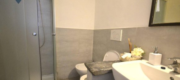 Apartamento de 5 habitaciónes en La Spezia, Italy No. 146246 4