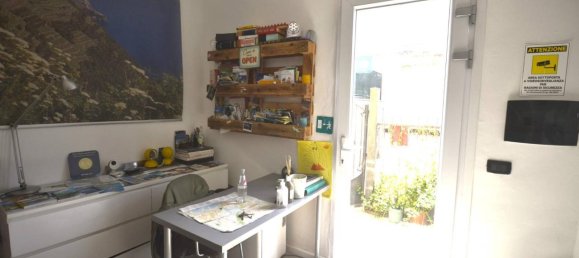 Apartamento de 5 habitaciónes en La Spezia, Italy No. 146246 2