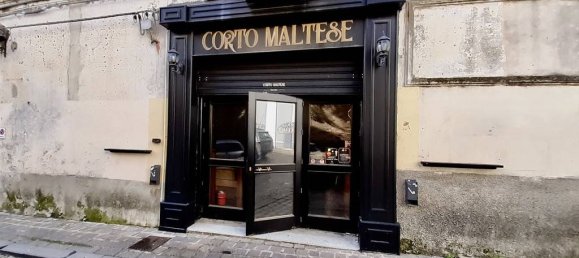 2 rooms Commercial property in Catanzaro, Italy No. 92284 5