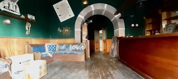 2 rooms Commercial property in Catanzaro, Italy No. 92284 8