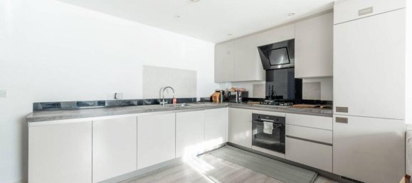 3 chambres Appartement à Harrow, United Kingdom No. 9272 7