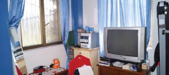 7 rooms Apartment in Picerno, Italy No. 39529 8