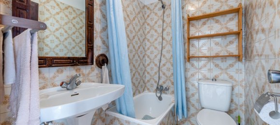 Adosado de 5 dormitorios en Estepona, Spain No. 137287 11