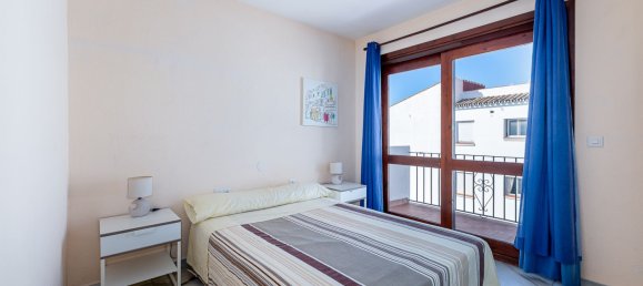 Adosado de 5 dormitorios en Estepona, Spain No. 137287 16