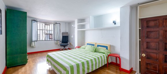 Adosado de 5 dormitorios en Estepona, Spain No. 137287 5