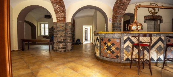 4 bedrooms Commercial property in Biella, Italy No. 273544 4