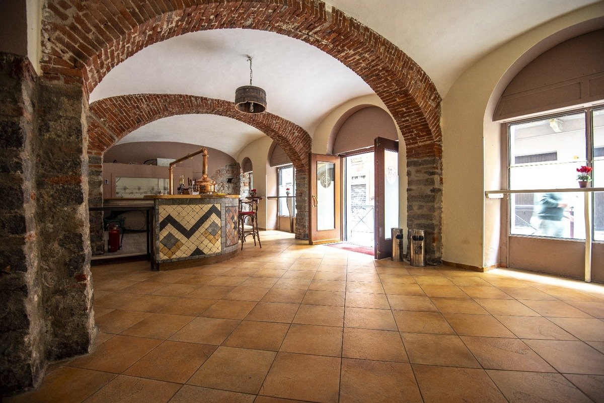 4 bedrooms Commercial property in Biella, Italy No. 273544