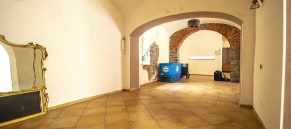 4 bedrooms Commercial property in Biella, Italy No. 273544 8