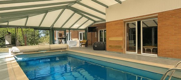 5 bedrooms House in Roncq, France No. 272676 14