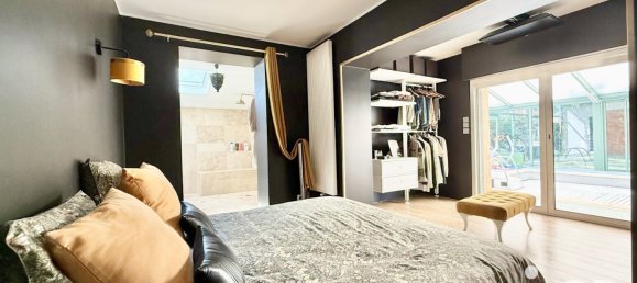 5 bedrooms House in Roncq, France No. 272676 7