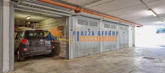 2 rooms Apartment in Varese, Italy No. 42291 17