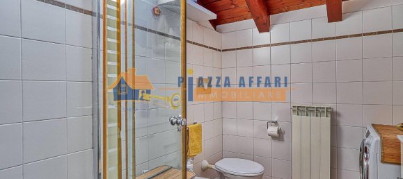 2 rooms Apartment in Varese, Italy No. 42291 8