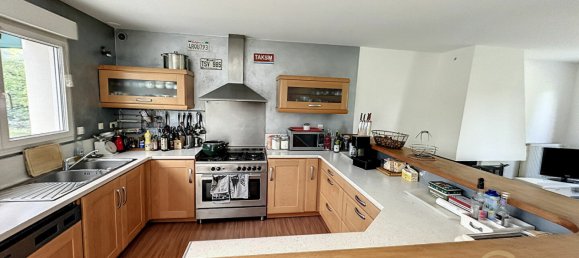 Casa de 5 dormitorios en Mettray, France No. 87743 3