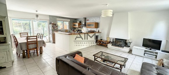 Casa de 5 dormitorios en Mettray, France No. 87743 2