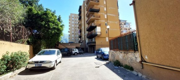 مرآب في Palermo, Italy 36متر مربع رقم 68534 5